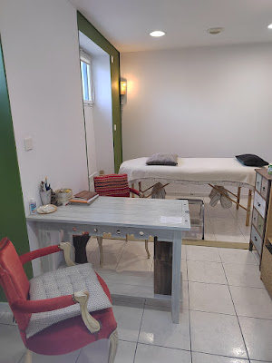 Renault Fanny / Thérapeute en soins Holistiques / Psycho-Corporel-Émotionnel à Châtelaillon-Plage