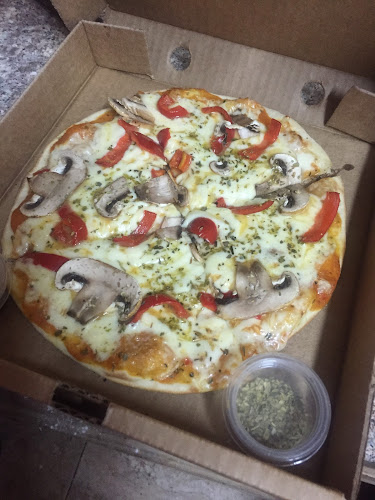 La Casa Pizza - Pizzeria