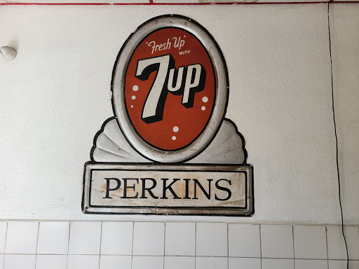 Car Wash «Klassic Car Wash & Detail Center», reviews and photos, 1801 Long Beach Blvd, Long Beach, CA 90806, USA