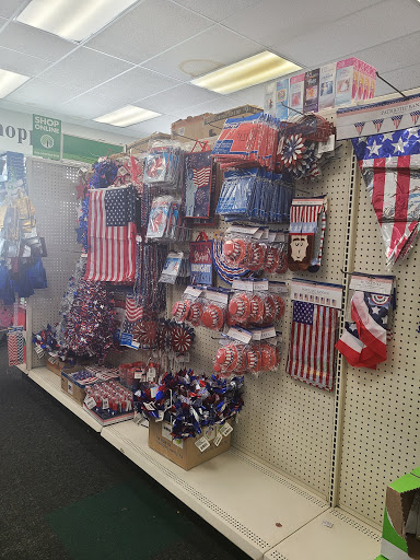 Dollar Store «Dollar Tree», reviews and photos, 682 Downingtown Pike, West Chester, PA 19380, USA