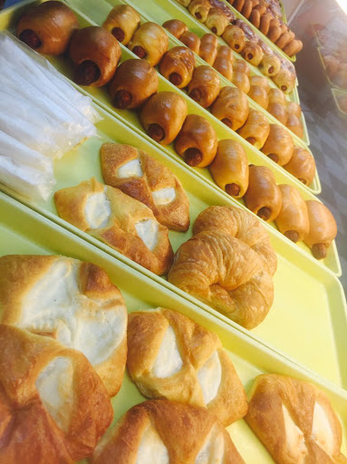 Donut Shop «Rock Island Donut Shop», reviews and photos, 2336 Rock Island Rd, Irving, TX 75060, USA