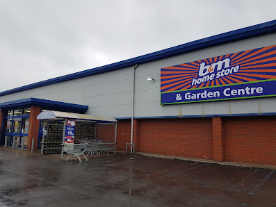 B&M Home Store with Garden Centre Fosse Ln, Somerset BA4 4PS, United Kingdom