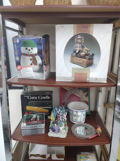 Non-Profit Organization «The Quinn House Thrift Store», reviews and photos