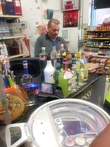 Supermarket «Kings Supermarket & Liquor», reviews and photos, 7562 US-192, Kissimmee, FL 34747, USA