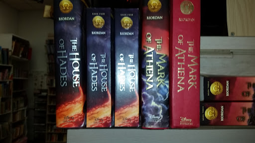 Used Book Store «Bounty Books», reviews and photos, 857 Merchant St, Vacaville, CA 95688, USA