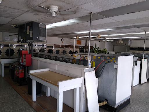 Laundromat «D & S Coin Laundry Wash-Fold», reviews and photos, 1613 Westheimer Rd, Houston, TX 77006, USA