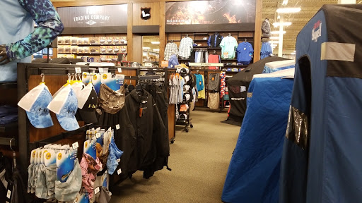 Outdoor Sports Store «Field & Stream», reviews and photos, 5215 Century Ave, Kalamazoo, MI 49006, USA