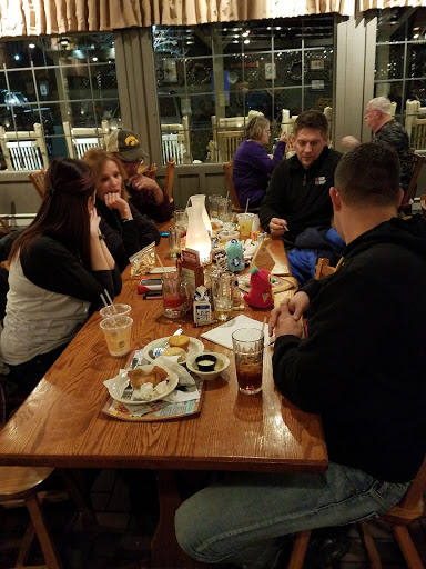 American Restaurant «Cracker Barrel Old Country Store», reviews and photos, 11701 University Ave, Clive, IA 50325, USA