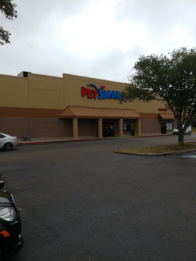 Pet Supply Store «PetSmart», reviews and photos, 5214 Blanche Moore Dr, Corpus Christi, TX 78411, USA