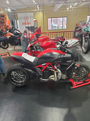 Motorcycle Dealer «Commonwealth Motorcycles», reviews and photos, 625 E Jefferson St, Louisville, KY 40202, USA