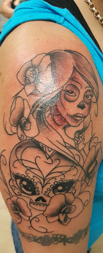 Tattoo Shop «Aces & Eights Tattoo Shop», reviews and photos, 6846 Park Blvd N, Pinellas Park, FL 33781, USA