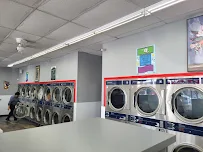 Coin Laundry Giant Washers - Car repair in Azusa, CA, Pomona - Rated 3.8/5