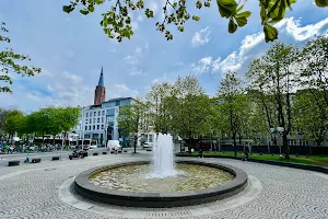 Bonn-Zentrum Springbrunnen image