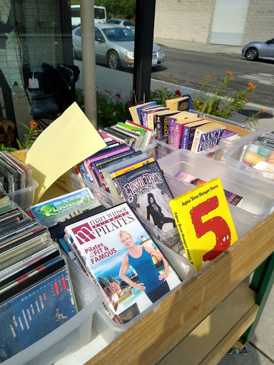 Thrift Store «Childrens Hospital Thrift Shop», reviews and photos, 3301 Burbank Blvd, Burbank, CA 91505, USA