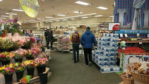 Grocery Store «Lunds & Byerlys Highland Park», reviews and photos, 2128 Ford Pkwy, St Paul, MN 55116, USA