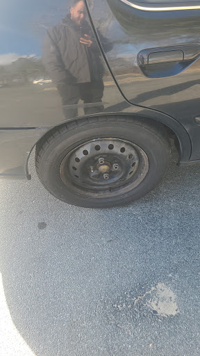 Used Tire Shop «Used Tire Warehouse, Inc.», reviews and photos, 4 Thatcher Ln, Wareham, MA 02571, USA