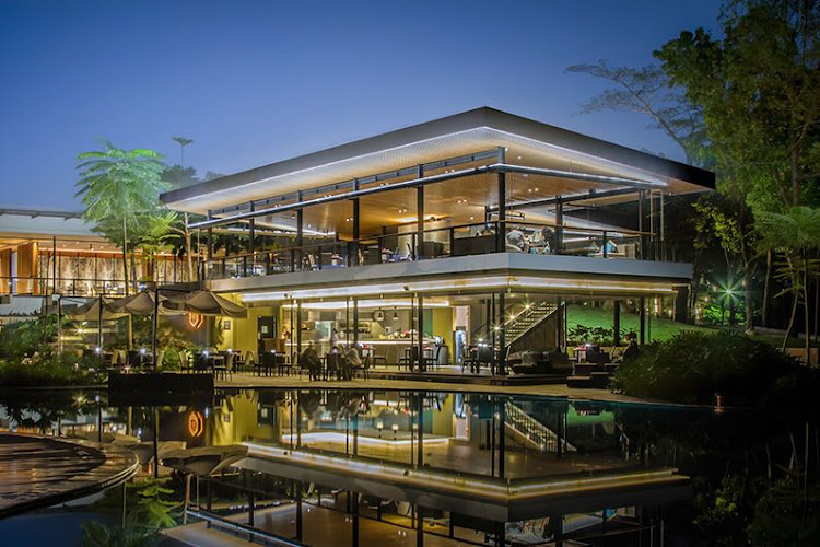 15 Hotel Resort di Indonesia yang Wajib Dikunjungi