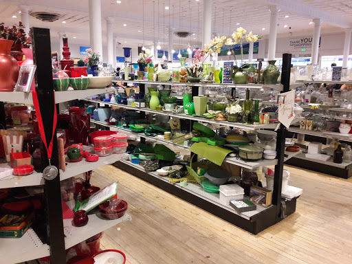 Thrift Store «Goodwill Denver - Broadway», reviews and photos, 21 S Broadway, Denver, CO 80209, USA