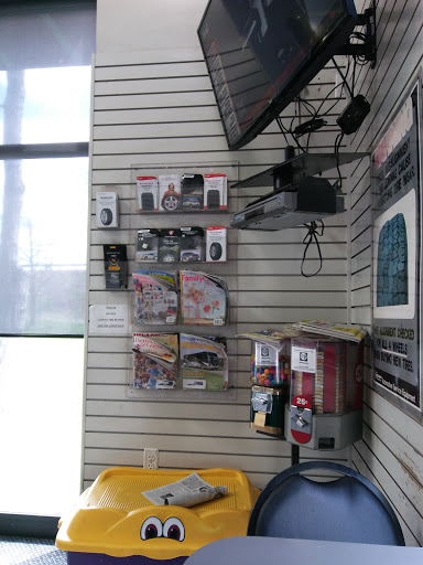 Tire Shop «Tires Plus of Kenosha», reviews and photos, 7424 74th Pl, Kenosha, WI 53142, USA