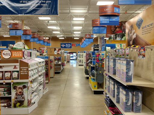 Pet Supply Store «PetSmart», reviews and photos, 6870 Ridge Rd, Parma, OH 44129, USA