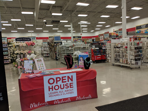 Craft Store «Michaels», reviews and photos, 9 Mozzone Blvd Unit 100, Taunton, MA 02780, USA