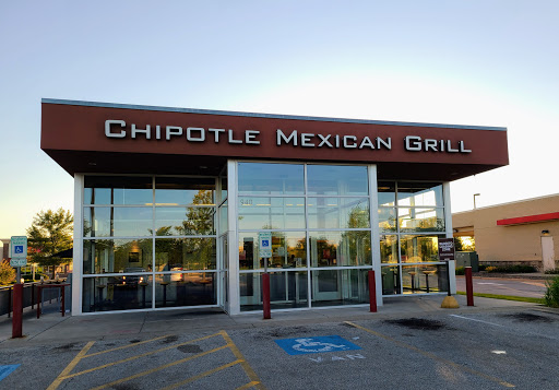 Mexican Restaurant «Chipotle Mexican Grill», reviews and photos, 940 S Waukegan Rd, Waukegan, IL 60085, USA