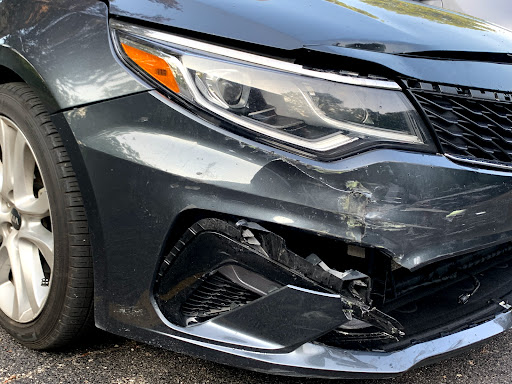 Auto Body Shop «Service King Collision Repair of East Dundee», reviews and photos, 910 Piemonte Dr, East Dundee, IL 60118, USA