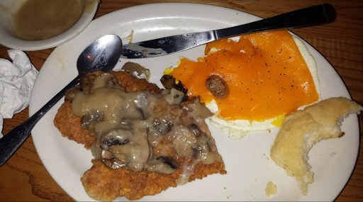 American Restaurant «Cracker Barrel Old Country Store», reviews and photos, 7995 Senoia Rd, Fairburn, GA 30213, USA