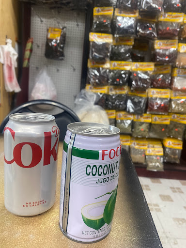 Mexican Grocery Store «El Paso Tacqueria and Latin Market», reviews and photos, 601 Hollywood Blvd, Iowa City, IA 52240, USA