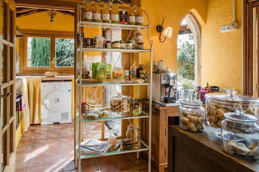 Pastelería Bio y libros