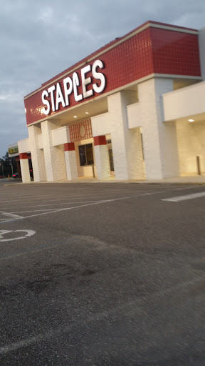 Office Supply Store «Staples», reviews and photos, 2285 Kingsley Ave a, Orange Park, FL 32073, USA