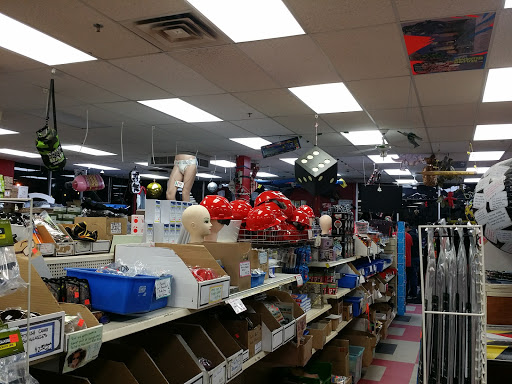Surplus Store «Ax-Man Surplus Stores», reviews and photos, 8100 Minnetonka Blvd, Minneapolis, MN 55426, USA
