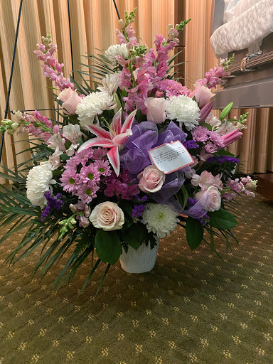 Florist «Brentwood Florist», reviews and photos, 572 Suffolk Ave, Brentwood, NY 11717, USA