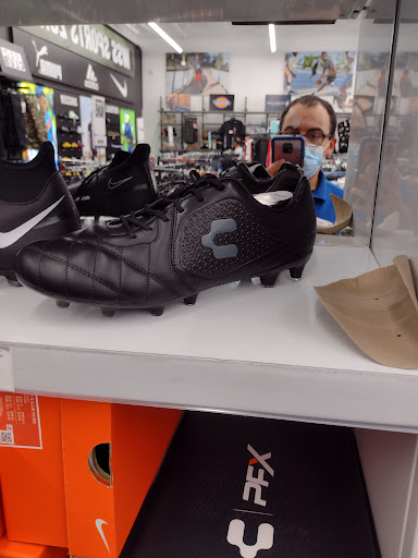 Shoe Store «WSS», reviews and photos, 11911 Valley Blvd, El Monte, CA 91732, USA