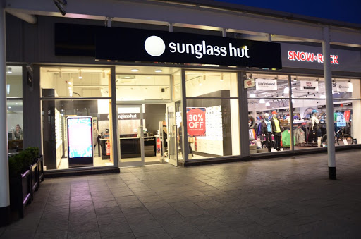 Sunglass Hut Outlet