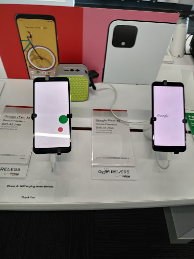 Cell Phone Store «GoWireless Verizon Authorized Retailer», reviews and photos, 13166 US-301, Riverview, FL 33578, USA