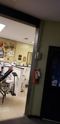 Tattoo Shop «Ink & Dagger Tattoo Co», reviews and photos, 1137 Bardstown Rd # 2, Louisville, KY 40204, USA