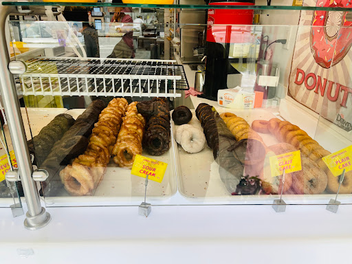 Donut Shop «Sarah Donuts», reviews and photos, 5860 Jimmy Carter Blvd #155, Norcross, GA 30071, USA