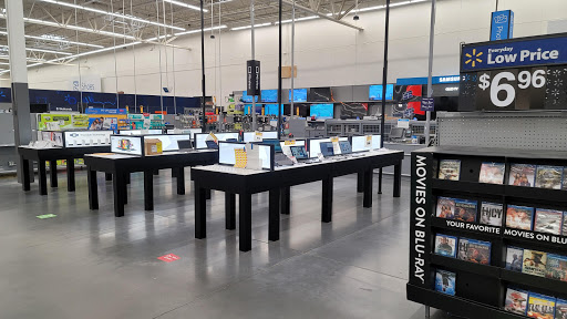 Department Store «Walmart Supercenter», reviews and photos, 800 Commons Dr, Oxford, PA 19363, USA