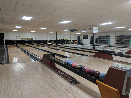 Bowling Alley «Danbury Duck Pin Lanes», reviews and photos, 7 E Hayestown Rd, Danbury, CT 06811, USA