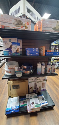 Pet Store «Pet Valu», reviews and photos, 725 River Rd, Edgewater, NJ 07020, USA