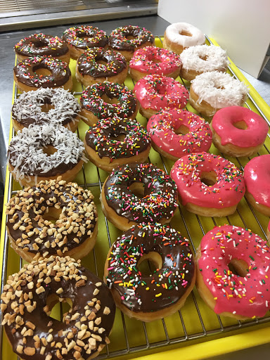 Donut Shop «King Donuts», reviews and photos, 1019 Cumberland Falls Hwy c134, Corbin, KY 40701, USA