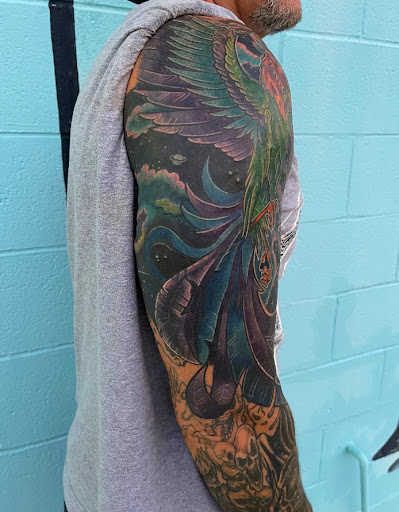 Tattoo Shop «Knuckle Up Tattoo Co.», reviews and photos, 2083 Irvin Cobb Dr, Paducah, KY 42003, USA