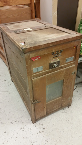 Thrift Store «Gilbert & Guadalupe Goodwill Retail Store & Donation Center», reviews and photos, 868 N Gilbert Rd, Gilbert, AZ 85234, USA