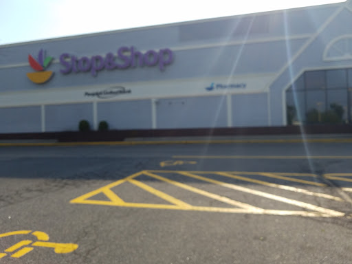 Supermarket «Super Stop & Shop», reviews and photos, 22 Leetes Island Rd, Branford, CT 06405, USA