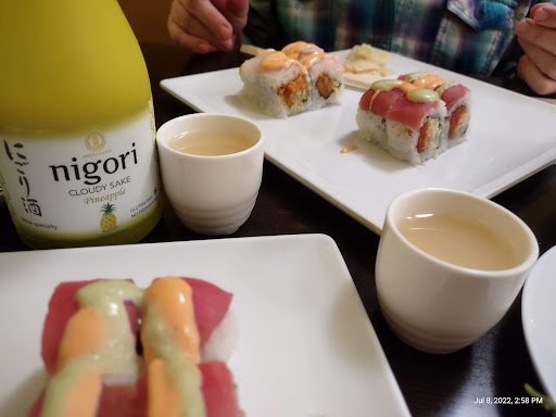 Shopping Mall «Seminole Square Shopping Center», reviews and photos, 200 Zan Rd, Charlottesville, VA 22901, USA