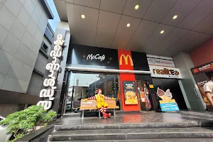 McDonald's | M. G. Road, Kochi image