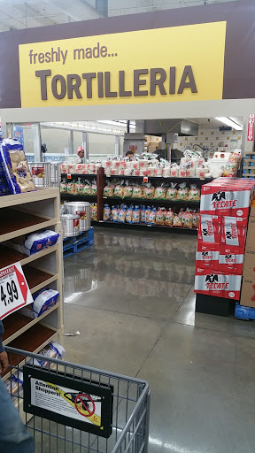 Grocery Store «Superior Grocers», reviews and photos, 7300 Atlantic Ave, Bell, CA 90201, USA