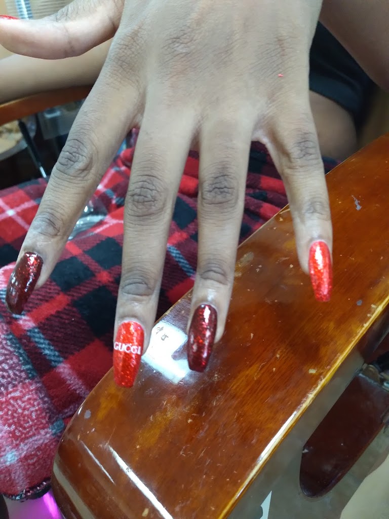 Snappy Nails 92410