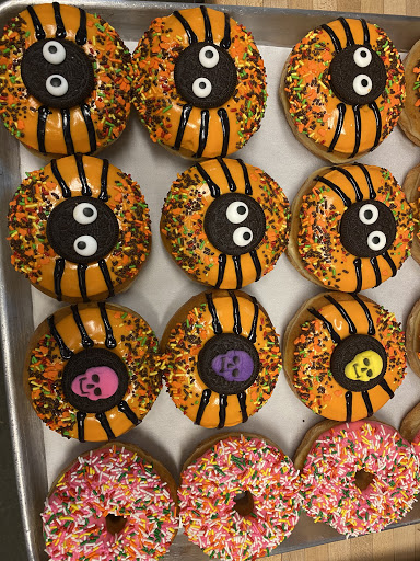 Donut Shop «Dulcet Gourmet Donut», reviews and photos, 23717 Vanowen St, Canoga Park, CA 91307, USA